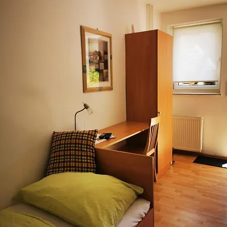 Goldene Krone Πανσιόν